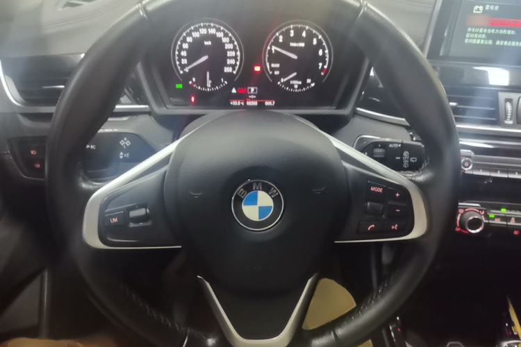 Used BMW X2 2019 sDrive20i M Sport Package China VI Emission Standard Steering Wheel