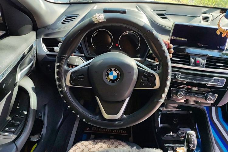 Used BMW X2 2019 sDrive25i Leading Edition M Sport Package China VI Steering Wheel