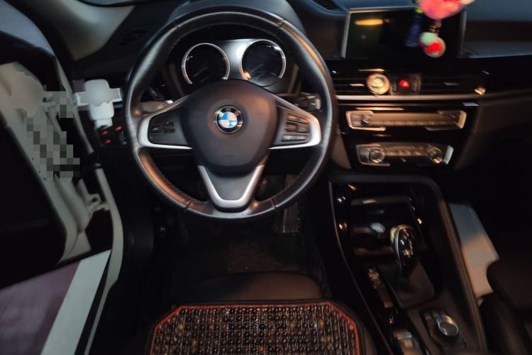 Used BMW X2 2019 sDrive20i M Sport Package China VI Emission Standard Steering Wheel