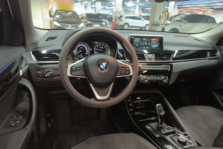 Used BMW X2 2019 sDrive20i M Sport Package China VI Emission Standard Steering Wheel