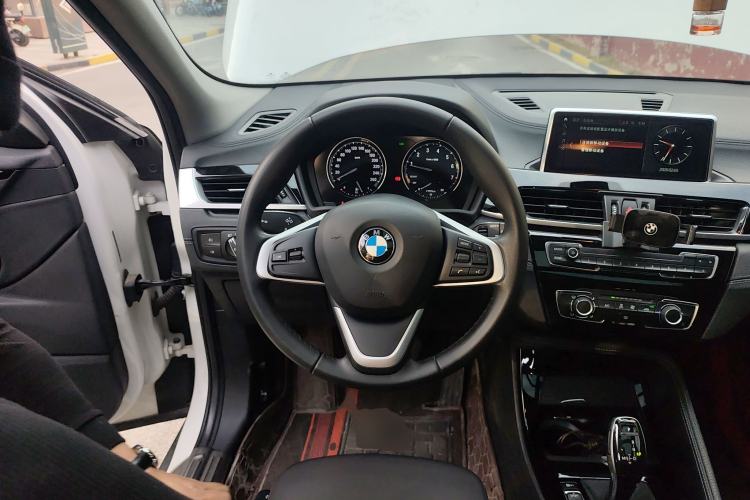 Used BMW X2 2019 sDrive20i M Sport Package China VI Emission Standard Steering Wheel