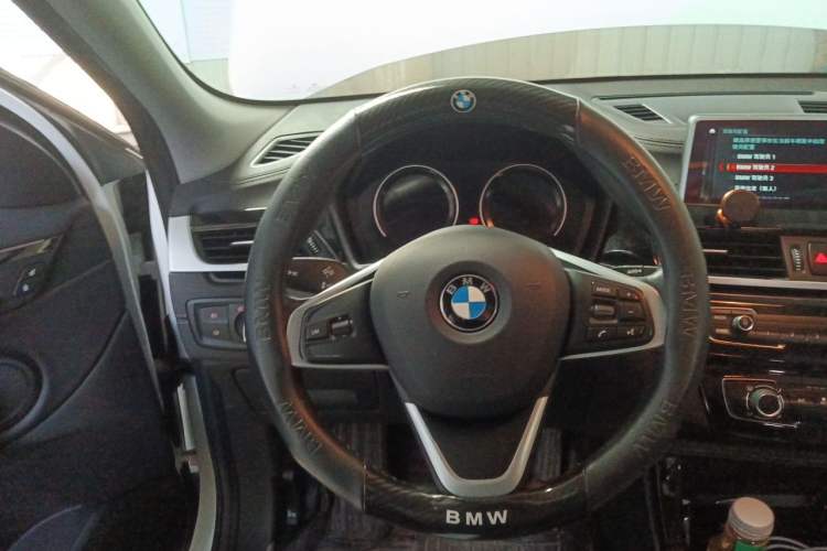 Used BMW X2 2019 sDrive20i M Sport Package China VI Emission Standard Steering Wheel