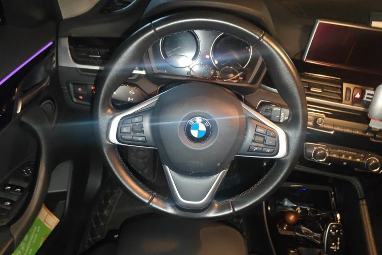 Used BMW X2 2019 sDrive20i M Sport Package China VI Emission Standard Steering Wheel