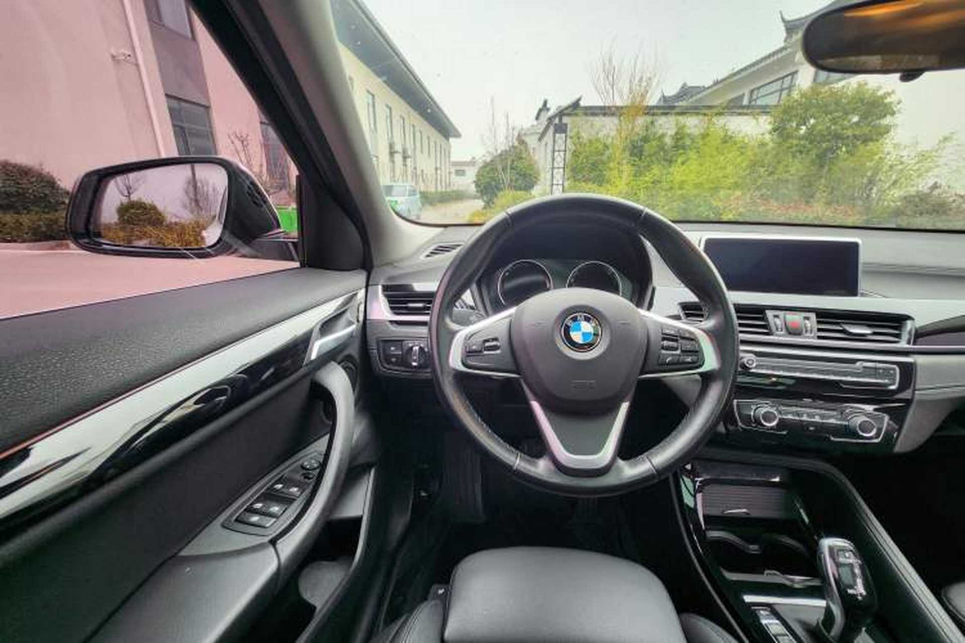 Used BMW X2 2019 sDrive20i M Sport Package China VI Emission Standard Steering Wheel