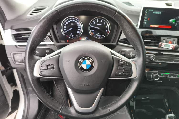 Used BMW X2 2019 sDrive20i M Sport Package China VI Emission Standard Steering Wheel