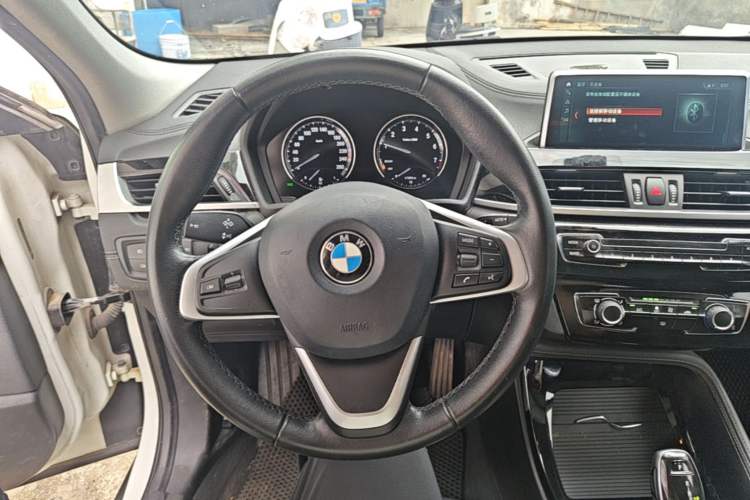 Used BMW X2 2019 sDrive20i M Sport Package China VI Emission Standard Steering Wheel