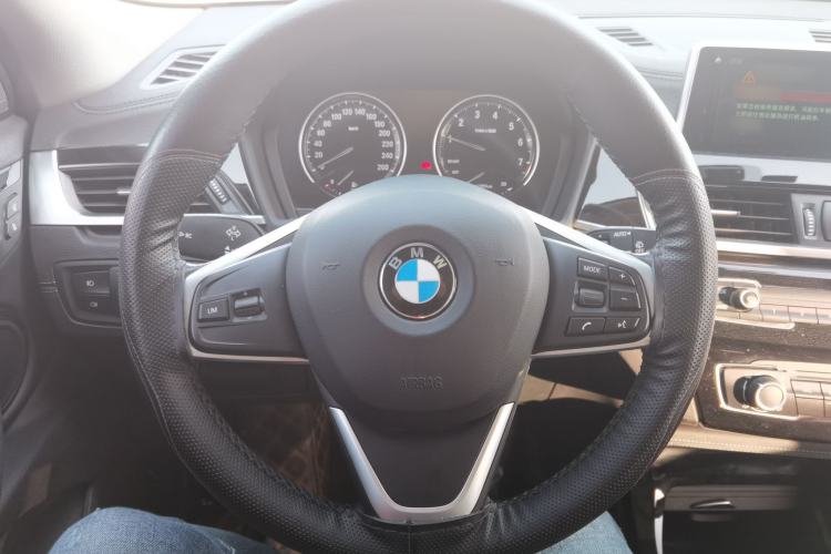 Used BMW X2 2019 sDrive20i M Sport Package China VI Emission Standard Steering Wheel