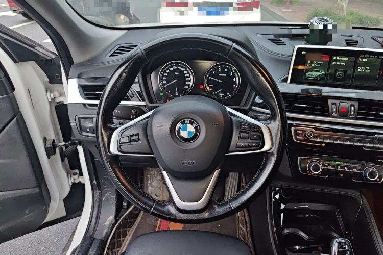 Used BMW X2 2019 sDrive20i M Sport Package China VI Emission Standard Steering Wheel