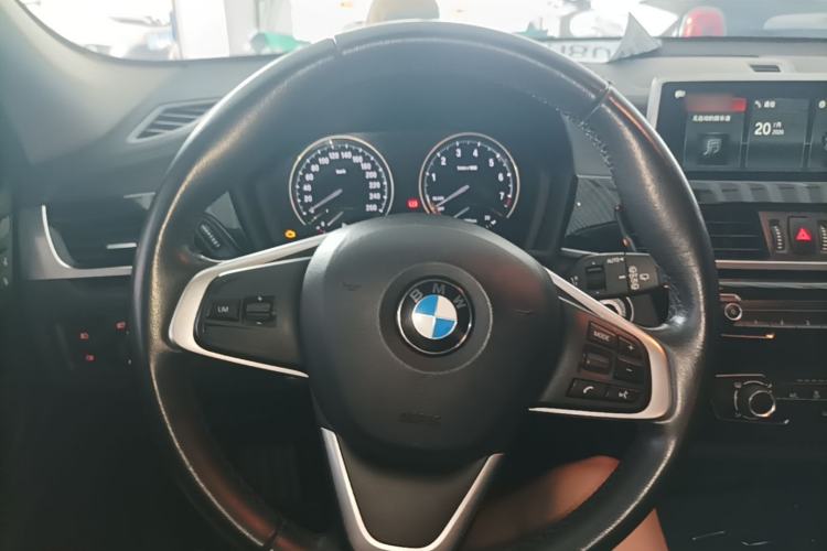 Used BMW X2 2019 sDrive20i M Sport Package China VI Emission Standard Steering Wheel