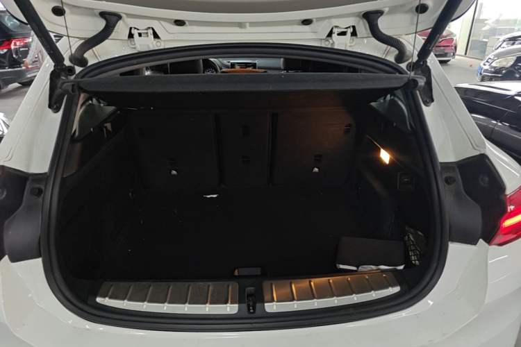Used BMW X2 2019 sDrive20i M Sport Package China VI Emission Standard Trunk