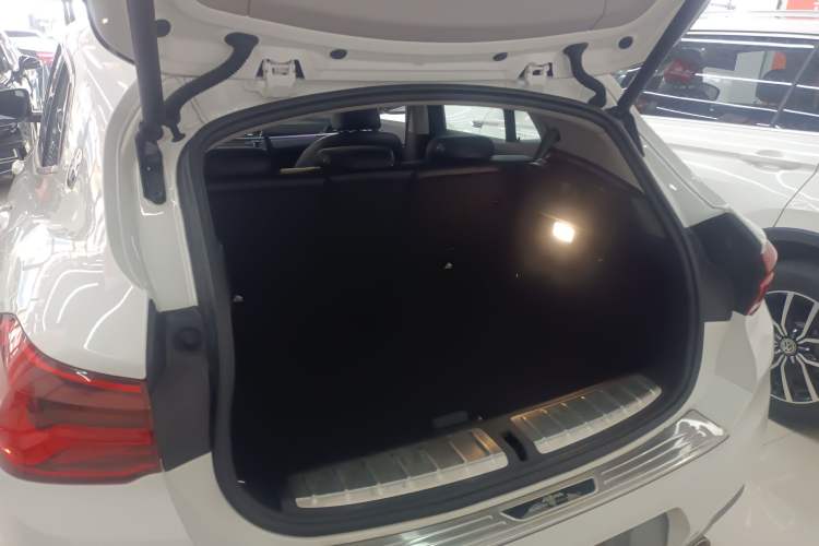 Used BMW X2 2019 sDrive25i Leading Edition M Sport Package China VI Trunk