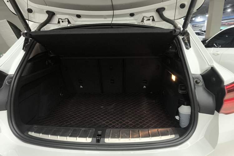 Used BMW X2 2019 sDrive20i M Sport Package China VI Emission Standard Trunk