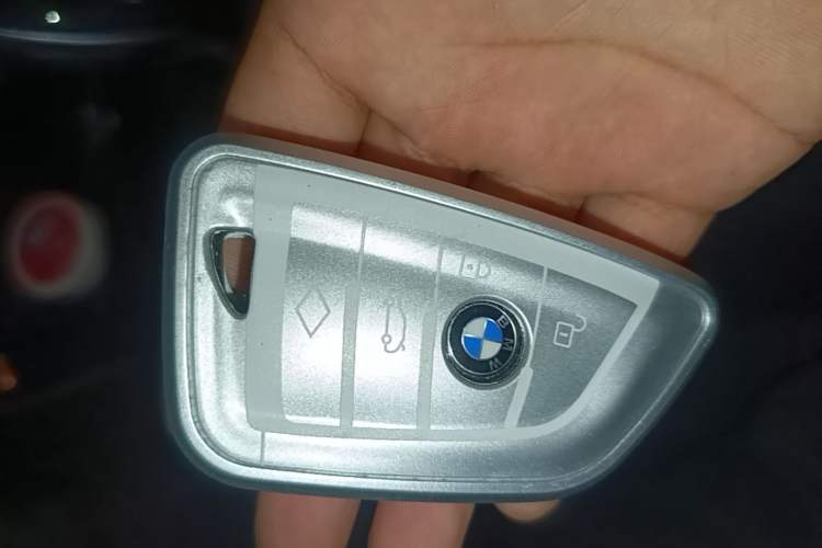 Used BMW X2 2019 sDrive20i M Sport Package China VI Emission Standard Vehicle Key