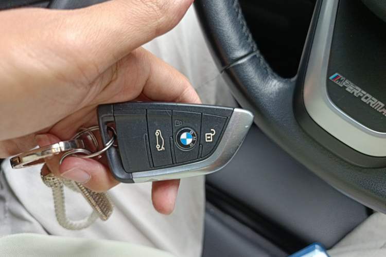 Used BMW X2 2019 sDrive20i M Sport Package China VI Emission Standard Vehicle Key