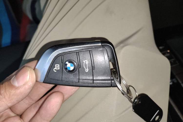 Used BMW X2 2019 sDrive20i M Sport Package China VI Emission Standard Vehicle Key