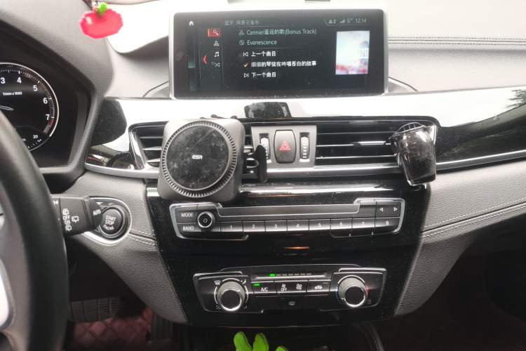 Used BMW X2 2019 sDrive20i M Sport Package China VI Emission Standard Audio And AC Panel