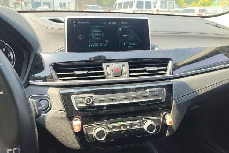 Used BMW X2 2019 sDrive20i M Sport Package China VI Emission Standard Audio And AC Panel