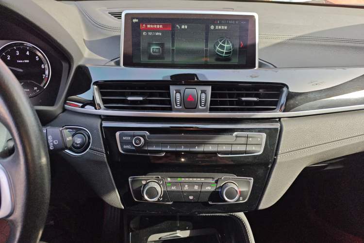 Used BMW X2 2019 sDrive20i M Sport Package China VI Emission Standard Audio And AC Panel
