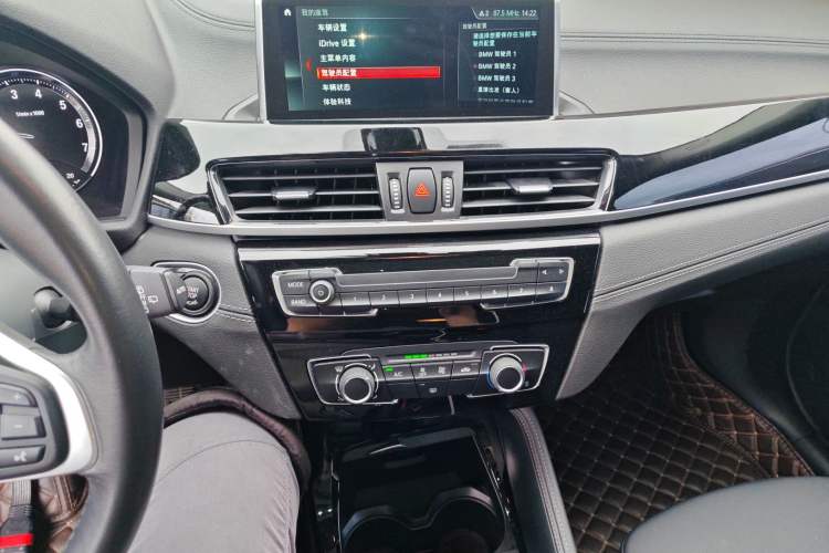 Used BMW X2 2019 sDrive20i M Sport Package China VI Emission Standard Audio And AC Panel
