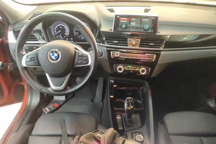 Used BMW X2 2019 sDrive20i M Sport Package China VI Emission Standard Audio And AC Panel