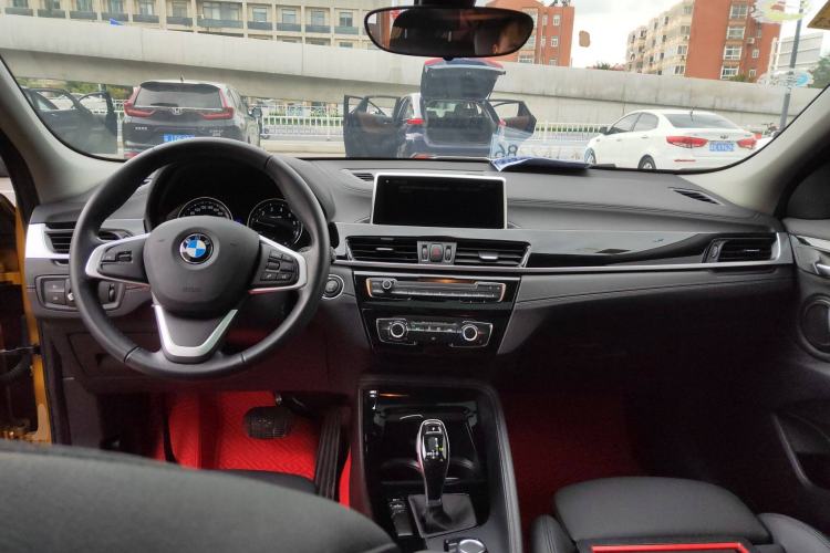Used BMW X2 2019 sDrive20i M Sport Package China VI Emission Standard Center Console