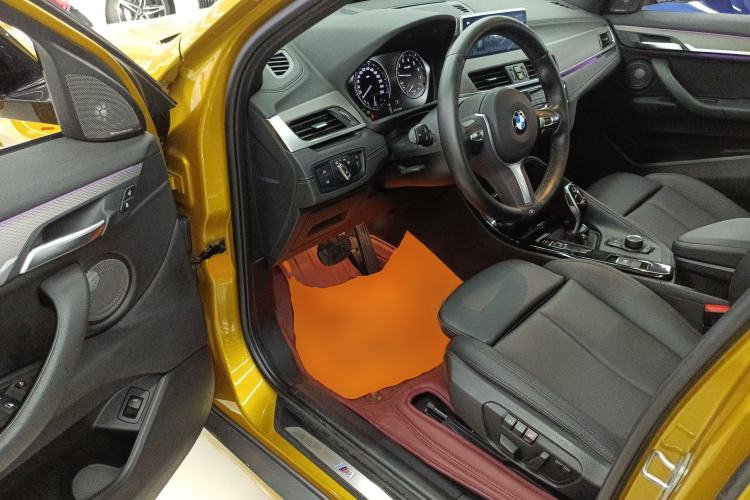 Used BMW X2 2019 sDrive25i Luxury Model with M Off-Road Package China VI Emission Standard Driver Seat