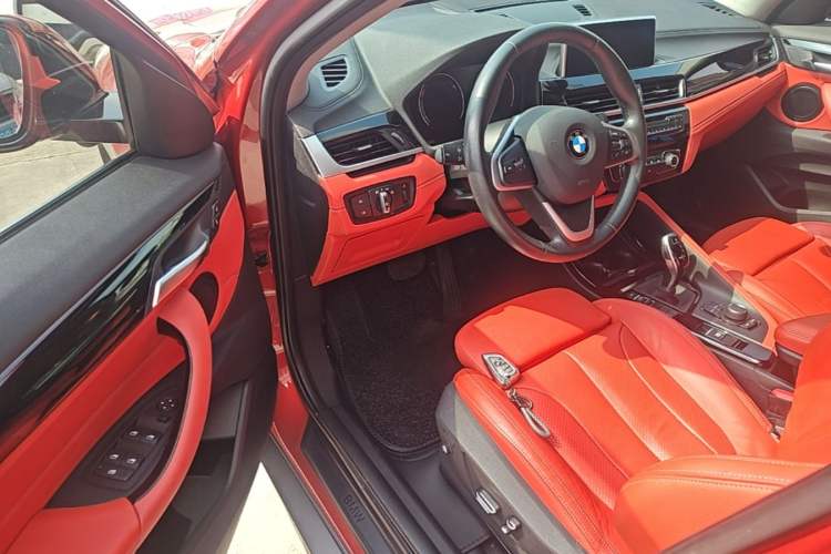 Used BMW X2 2019 sDrive20i M Sport Package China VI Emission Standard Driver Seat