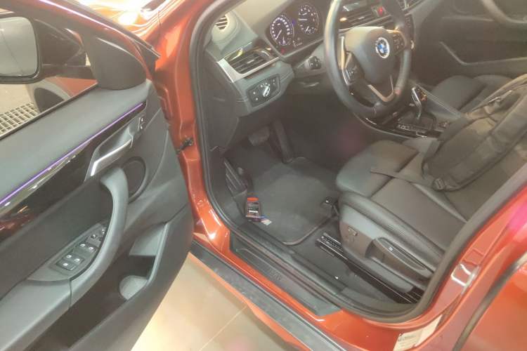 Used BMW X2 2019 sDrive20i M Sport Package China VI Emission Standard Driver Seat