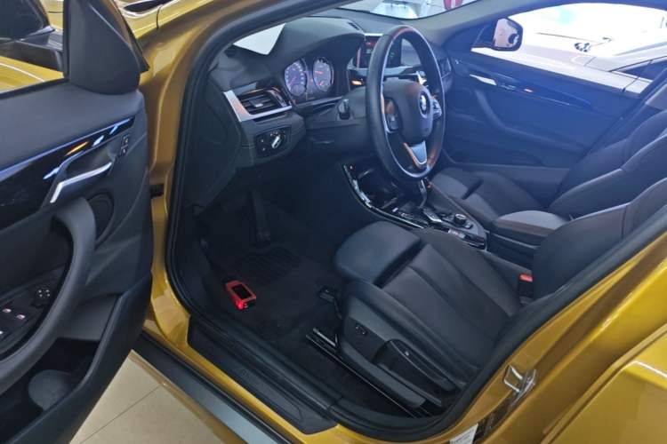 Used BMW X2 2019 sDrive20i M Sport Package China VI Emission Standard Driver Seat