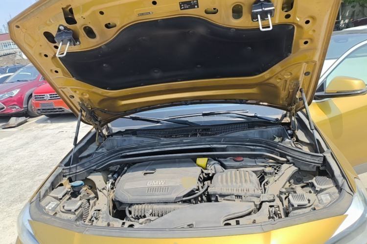 Used BMW X2 2019 sDrive20i M Sport Package China VI Emission Standard Engine Bay