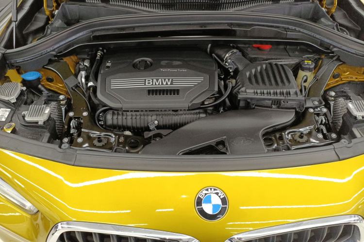 Used BMW X2 2019 sDrive25i Luxury Model with M Off-Road Package China VI Emission Standard Engine Bay