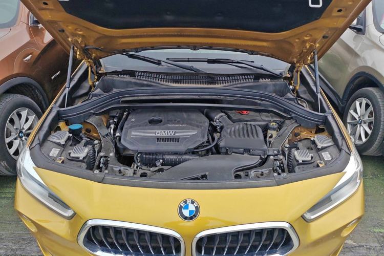 Used BMW X2 2019 sDrive20i M Sport Package China VI Emission Standard Engine Bay
