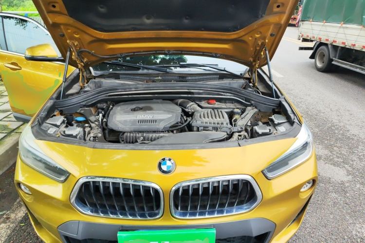 Used BMW X2 2019 sDrive20i M Sport Package China VI Emission Standard Engine Bay