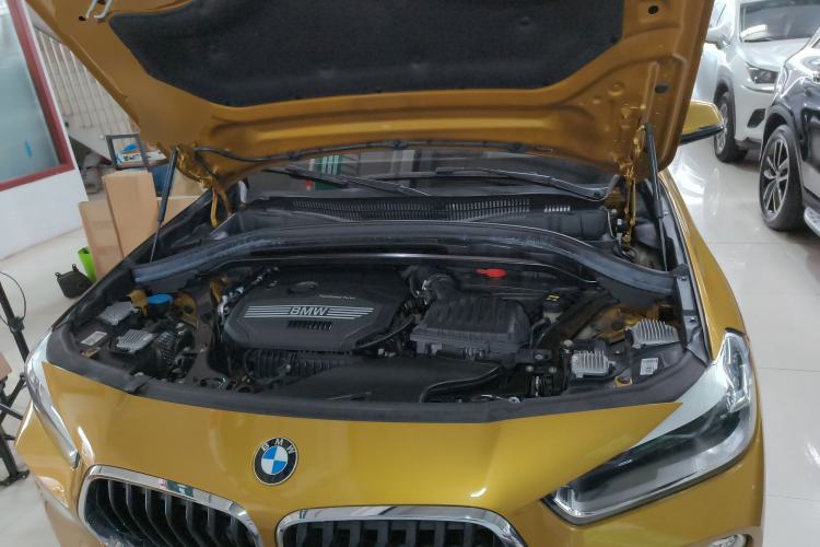 Used BMW X2 2019 sDrive20i M Sport Package China VI Emission Standard Engine Bay