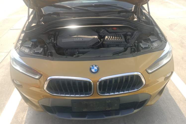 Used BMW X2 2019 sDrive20i M Sport Package China VI Emission Standard Engine Bay