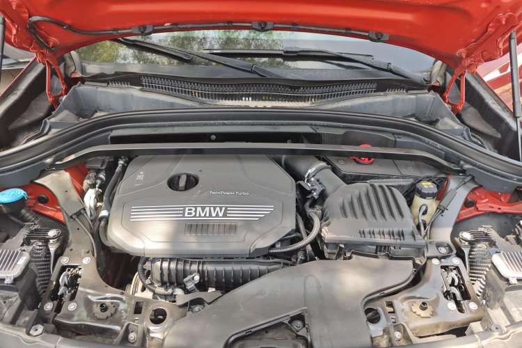 Used BMW X2 2019 sDrive20i M Sport Package China VI Emission Standard Engine Bay