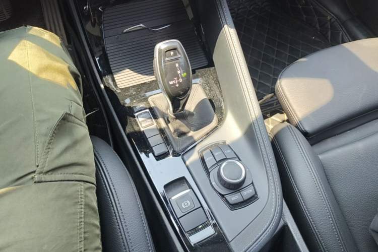 Used BMW X2 2019 sDrive20i M Sport Package China VI Emission Standard Gear Lever