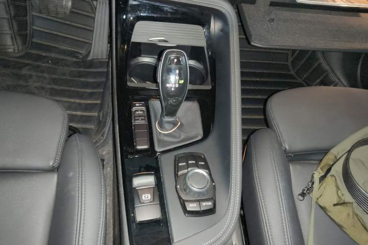 Used BMW X2 2019 sDrive20i M Sport Package China VI Emission Standard Gear Lever
