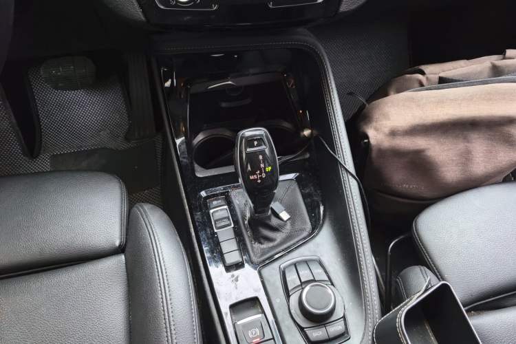 Used BMW X2 2019 sDrive20i M Sport Package China VI Emission Standard Gear Lever
