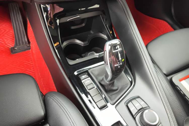 Used BMW X2 2019 sDrive20i M Sport Package China VI Emission Standard Gear Lever