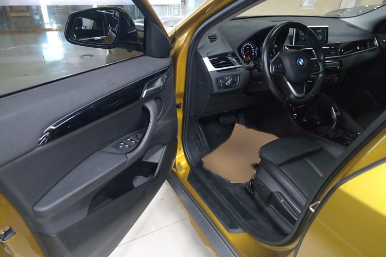 Used BMW X2 2019 sDrive20i M Sport Package China VI Emission Standard Interior 3