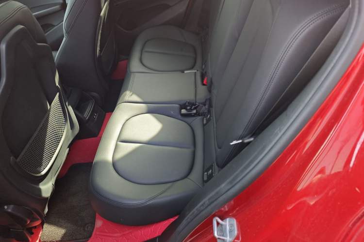 Used BMW X2 2019 sDrive20i M Sport Package China VI Emission Standard Interior 4