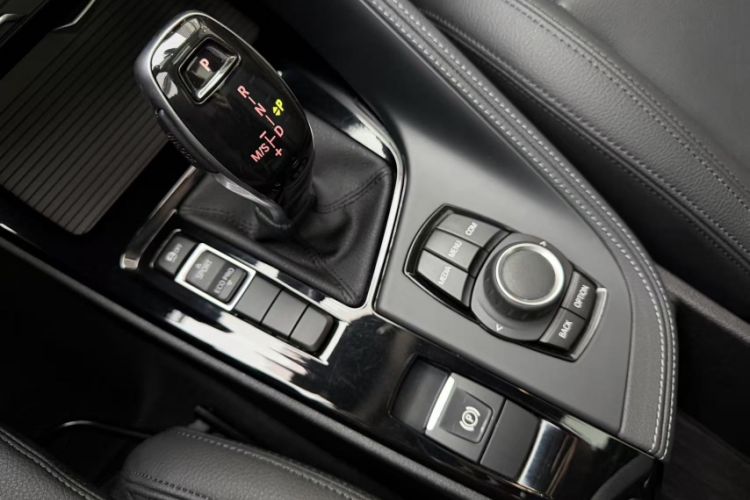 Used BMW X2 2019 sDrive20i M Sport Package China VI Emission Standard Interior 5