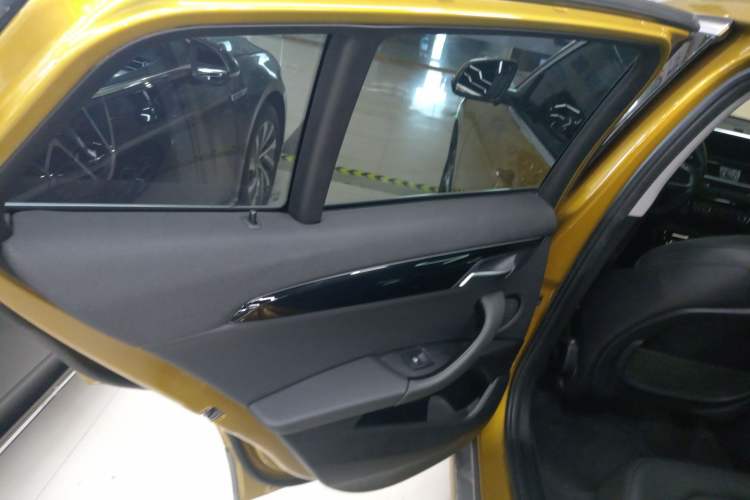 Used BMW X2 2019 sDrive20i M Sport Package China VI Emission Standard Interior 8
