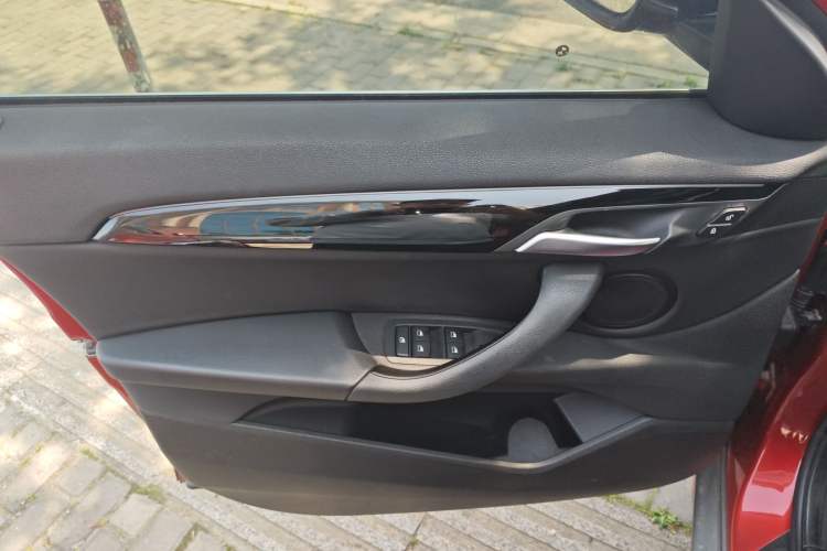 Used BMW X2 2019 sDrive20i M Sport Package China VI Emission Standard Left Front Door Interior