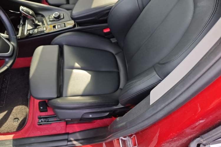 Used BMW X2 2019 sDrive20i M Sport Package China VI Emission Standard Left Front Seat