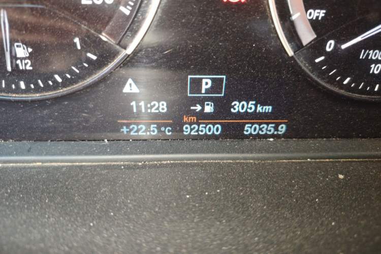 Used BMW X2 2019 sDrive20i M Sport Package China VI Emission Standard Odometer Close Up