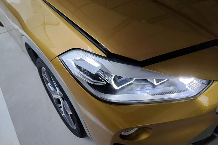 Used BMW X2 2019 sDrive20i M Sport Package China VI Emission Standard Right Front Headlight