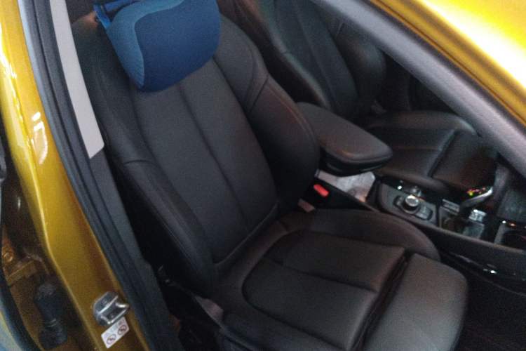 Used BMW X2 2019 sDrive20i M Sport Package China VI Emission Standard Right Front Seat