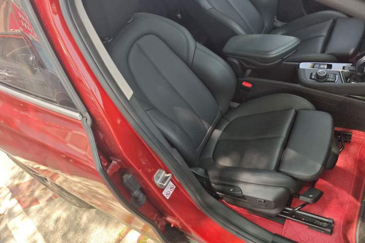 Used BMW X2 2019 sDrive20i M Sport Package China VI Emission Standard Right Front Seat
